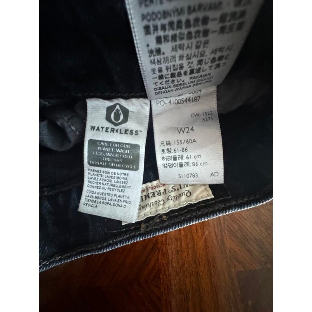 Levi's Wedgie Fit Jeans Size 24 Dark Wash High Rise Button Fly Straight Leg - Picture 8 of 11